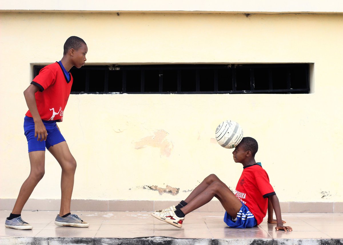ChukwuebukaFEnt's tweet photo. This will be Miracle's first attempt and 2nd for an Abia State indigene after @VincentOkezie_ her cousin
Thanks to our media partners @FajSports @SSE_NGA @PeopleOfAbia @citizenfootbal Nigerian Football leagues for support
#ChukwuebukaAcademy #ChukwuebukaFreestyle #CSFFTP
2/2 https://t.co/s8M1PyEzA3