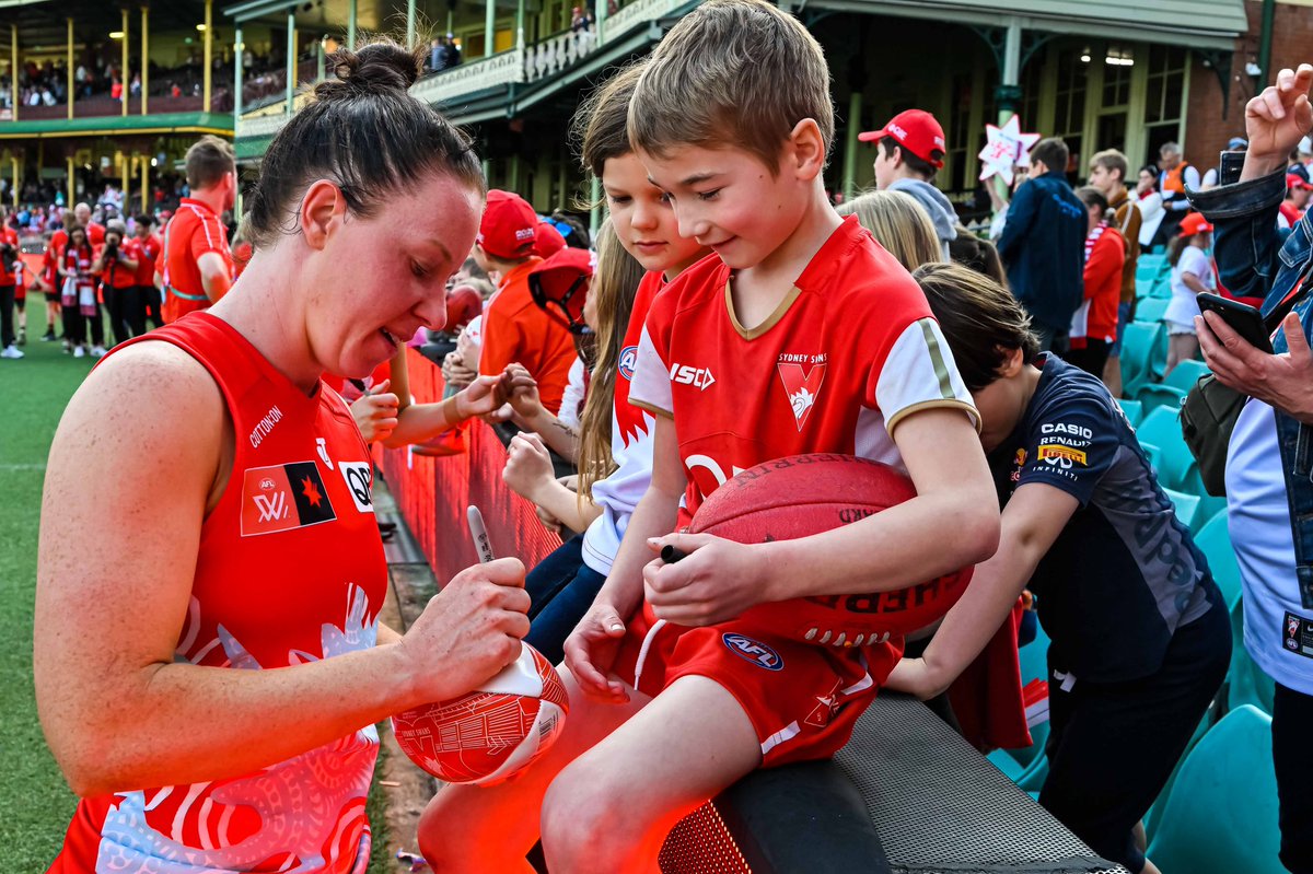 SydneySwansAFLW tweet picture