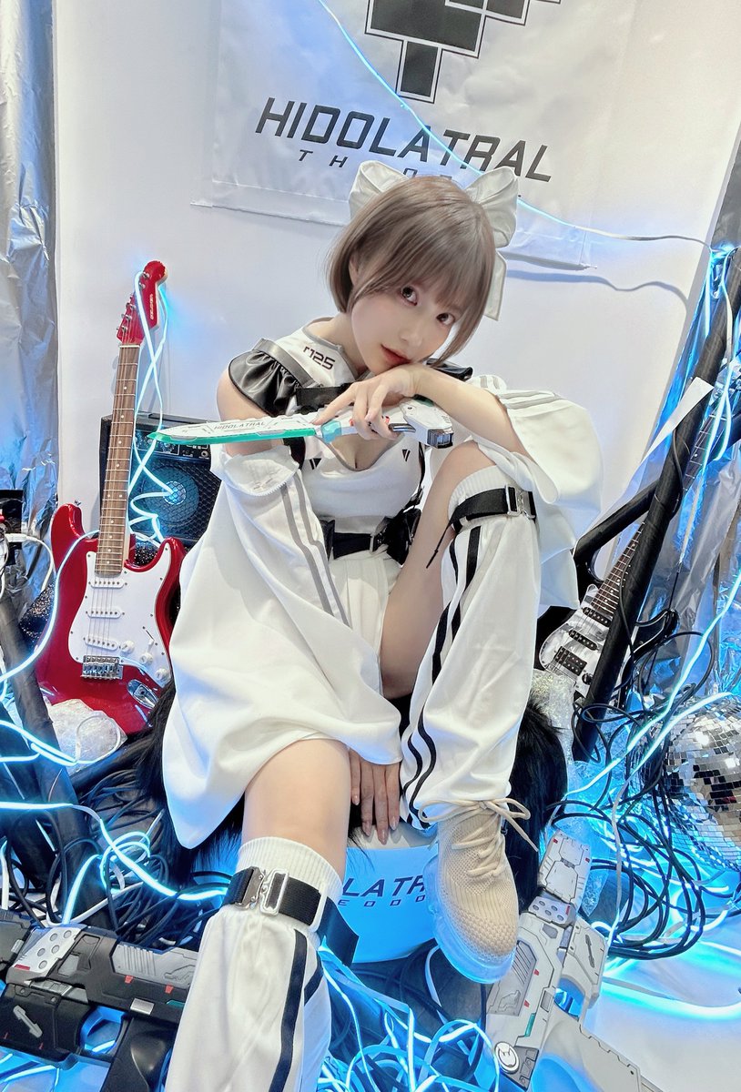 高嶺ヒナさんがデザイナーをされている『イドラタール テオドール』さんのポップアップストアにお邪魔してきました🤍

秋葉原の“AKIBAカルチャーズZONE”で、10/1(日)まで開催中とのことです✨ https://t.co/g4ymMbpTO9
