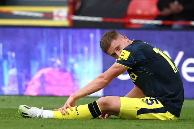 FootballFactiod's tweet photo. 🤕Update from Eddie Howe on Harvey Barnes after his injury at the weekend:

"It's an injury to his foot, just below the toe, and I think it's quite a substantial injury. We've had the scans and now we're waiting now a specialist opinion on what's next and whether there's surgery involved or not."