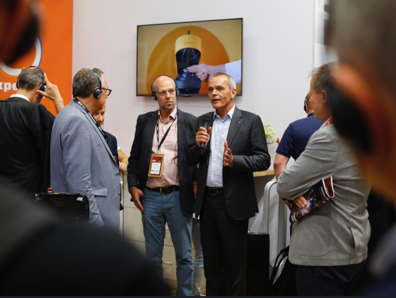 ExpertInternat1's tweet photo. IFA Berlin 2023, consumer electronics and home appliances trade show
Read the full article: https://t.co/oP1Lq6692p
#ExpertInternational #ExpertSE #IFA2023 #Berlin #Retail https://t.co/MY01PqoNMq
