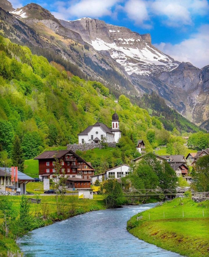 Switzerland 🇨🇭