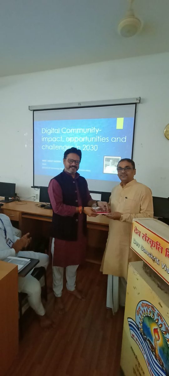 aruneshparashar's tweet photo. #Department_of_Tourism_management 
#dev_sanskriti_university 
#haridwar 
#World_Tourism_Day
#lecture_series
#Prof_Abhay_Saxena 
#Digitalisation_in_modern_tourism&amp;hospitality_industry
#innovation
#trend
#learning https://t.co/m6HMriNTqc