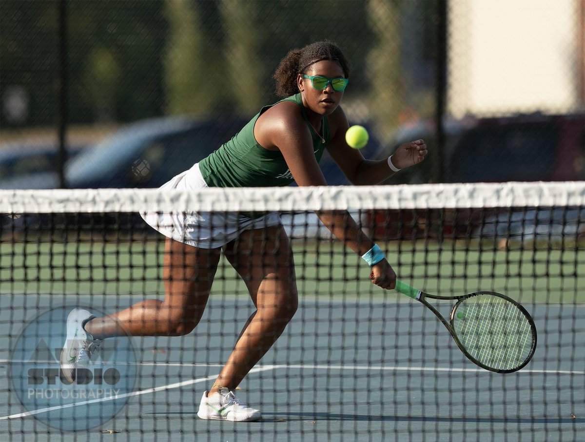 DelvinWalls's tweet photo. Check out this incredible shot of Kylin in action during her recent singles and doubles victories against Principia School! Kylin is a Sophomore at Whitfield School.🌟

#TennisStar #VictoryMoments #KylinInAction #ProudParents #TennisChampion #Sportsmanship https://t.co/i70qD6OW8N