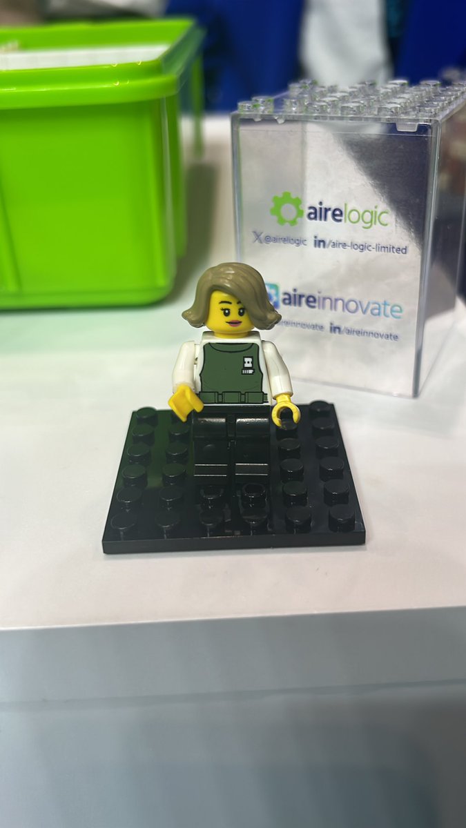 <a href="/AireInnovate/">Aire-Innovate</a> Had fun making a mini-me! Even though I hate Lego 😳😂