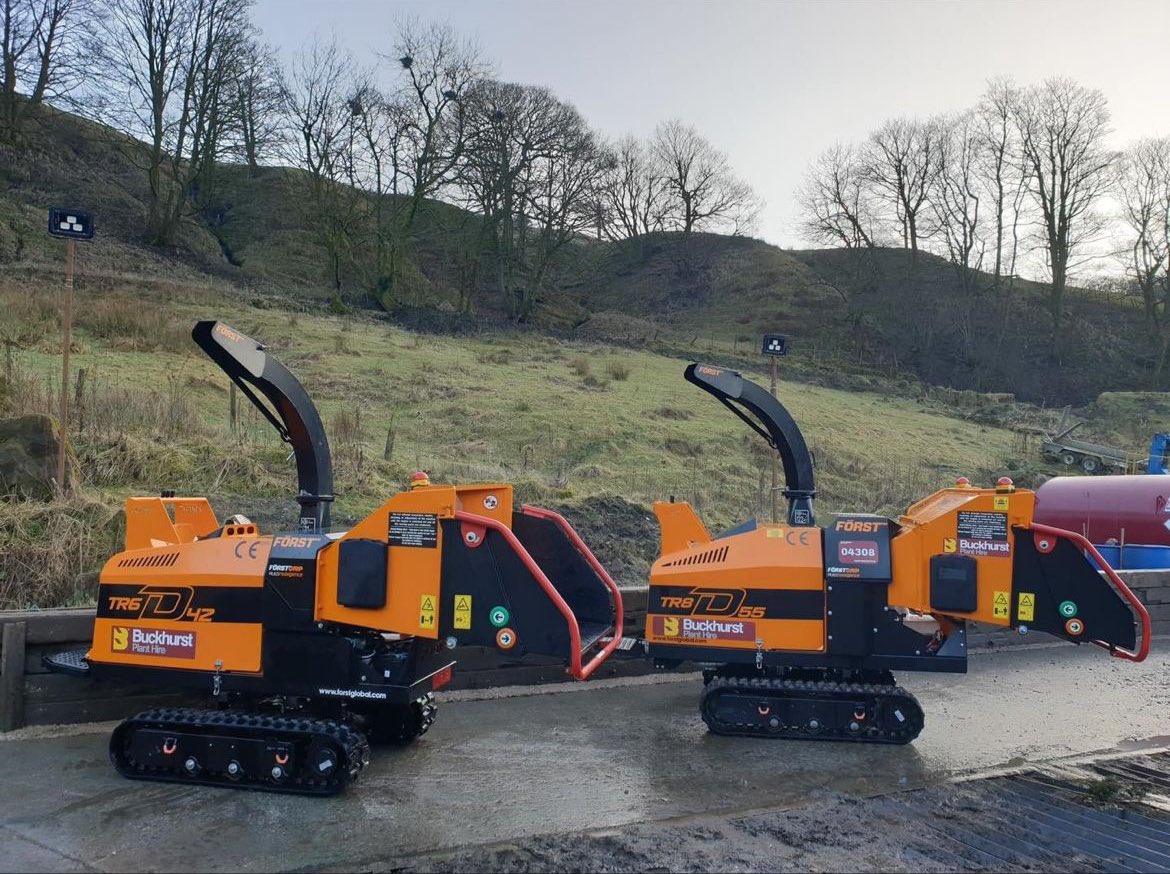 Get Prepared For Storm Agnes – Tracked Wood Chippers Available To Hire 🪵

🍃 6” and 8” available 
🍃 Tracks – allowing access to hard to reach areas
🍃 Self drive capability
🍃 Narrow access machine – no limitations

📞 01706 231 666
📧 info@bphsp.com
📱 buckhurstplanthire.co.uk/collections/wo…