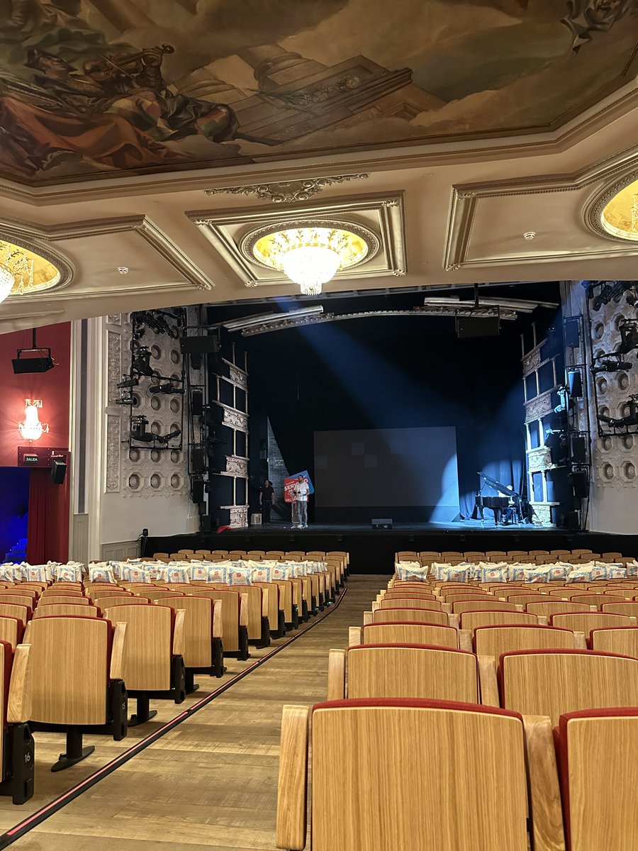 El fascinante “detrás de escena” de la Ceremonia Entrega de Galardones.
Comenzando a preparar todo en el Teatro Albéniz - Umusic de Madrid para esperar a los verdaderos protagonistas de esta noche: Los Líderes en Servicio 2024

#SerUnLiderEnServicioEsSerProtagonistaDelExito
