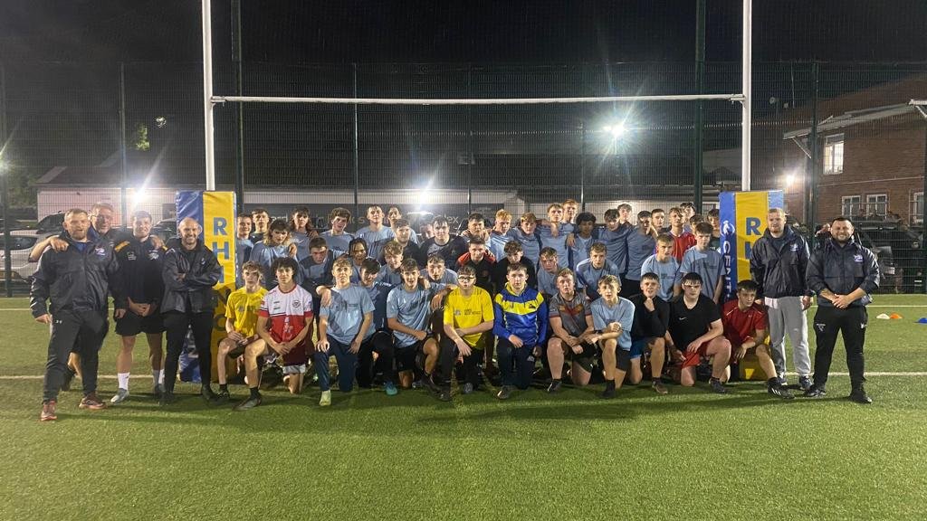 RugbyLeeds's tweet photo. Another fantastic night on our Rhinos Talent Pathway boys Y10 and 11 extended programme🦏🙌 

Over 100 players in attendance over the two sessions, complimenting the launch of the Oldham Lions Development Programme last night!🏉 https://t.co/9DOFxG2X2N