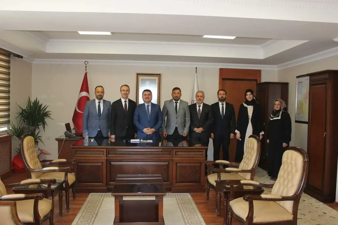 Mevlidi Nebi, Camiler ve Din Görevlileri haftası münasebetiyle tertip komisyonumuz İlçe Müftümüz Adem Yıldız başkanlığında İlçe Kaymakamı Mehmet Tunç'u ziyaret ettiler. Yapılacak faaliyetler hakkında bilgi verip, program davetiyesini takdim ettiler.
<a href="/AkyurtKaymakaml/">Akyurt Kaymakamlığı</a>