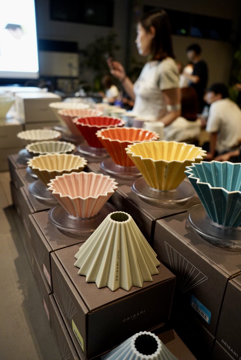 cafesnap_me's tweet photo. 日本で初開催となるORIGAMI CUPを観戦にきました！

結果はこちら🏆✨
🥇Ooi YouBin さん
🥈Susumu Ishiさん
🥉Yoshikuni Tachikawaさん

おめでとうございます👏✨

#origamicup https://t.co/zXlsVn8NgA