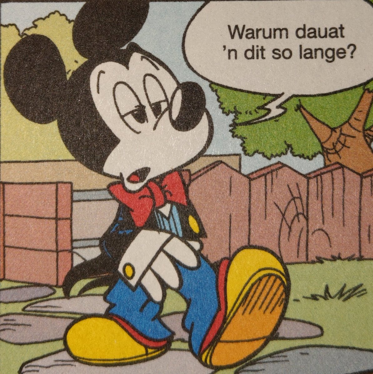 Das fragt nicht nur Micky Maus sich, sondern bestimmt auch ihr!
Aber wir werden demnächst die Mikros mal entstauben und uns wieder zusammen setzen!

#ducktales #ducktapes #podcast #disney #entenhausen #duckburg #mickymaus #donaldduck #dagobertduck