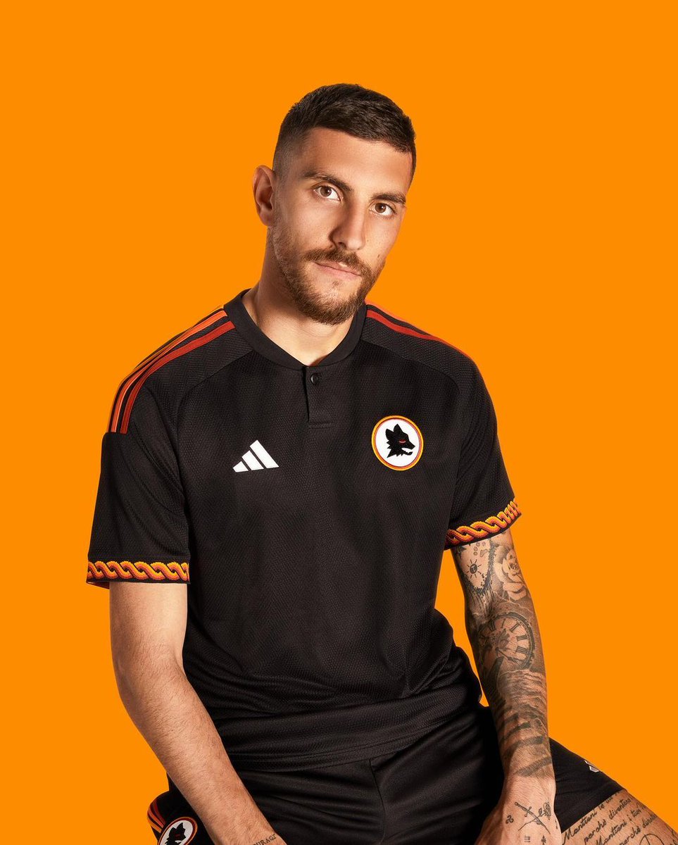 😍🐺 Las tres equipaciones de la Roma 2023-24
