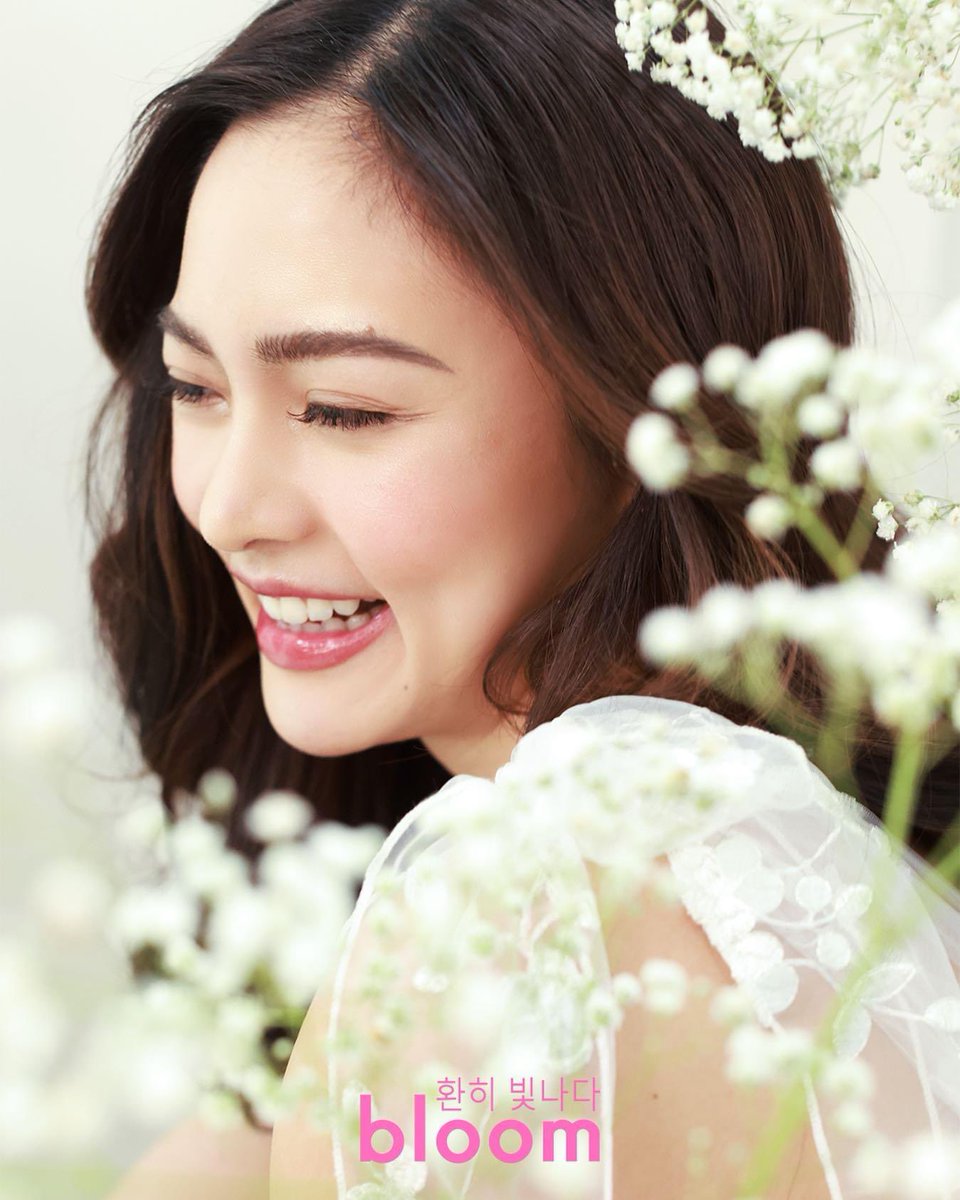teamKCGofficial's tweet photo. 📸 IG & FB | @.facebybloom posted a photo of Kim Chiu! 🌸
“May all your delulu come Chiu-lulu! 😝”
Grab your Bloom-ssentials here:
➡️ https://t.co/0tQWhYR5DT
#FaceByBloom #ItsTimeToBloom
#KimChiu @prinsesachinita https://t.co/OVanu56380