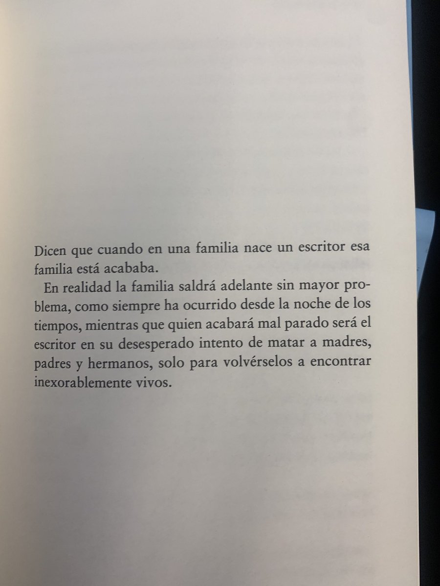 Lau_Ferrero's tweet photo. Completamente de acuerdo con este párrafo que da inicio a ‘Nada es verdad’, @LibrosAsteroide https://t.co/5mAQYrWzcK