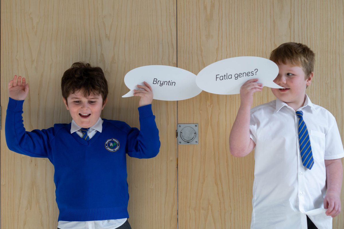 A wodhes ta? / Did you know? It's the #EuropeanDayofLanguages. 

A day that encourages people to learn more languages, at any age, as a key element in the rich cultural heritage of our continent.  

Agan bys yw agan stevel glass! / Our world is our classroom! 

#coeEDL
