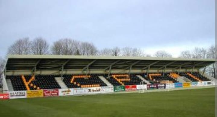_forgottenfooty's tweet photo. 🇮🇪 Another lost  ground is Buckley Park, former ground of forgotten club Kilkenny City.

Enjoyed by LOI fans from all parishes it once hosted a number of underage internationals and other sports but is becoming increasingly derelict. 

Can it be restored to its former glory? 🟡⚫️ https://t.co/NpZZXVoThR