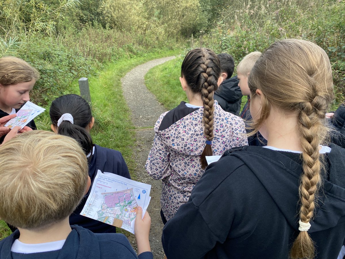 AcklamWhin's tweet image. Some of our Y6’s have been practising their map reading and orienteering skills this morning outside in the fresh air. #funoutdoors @middlesbrosgo