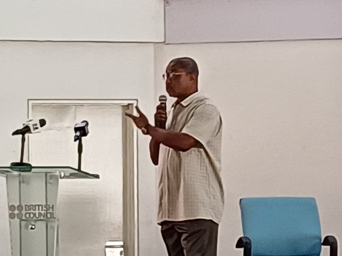 kobengkyereh's tweet photo. It pays to stress on the issues that retard our progress.Matters arising here relate to #ChildMarriage, #ExploitativeChildLabour #MentalHealth #GBV #TeenagePregnancy etc
We can't stop talking because we want solutions that will help our development
#EndHarmfulPractices
#SDGs #SBC https://t.co/AbAn3z2J42