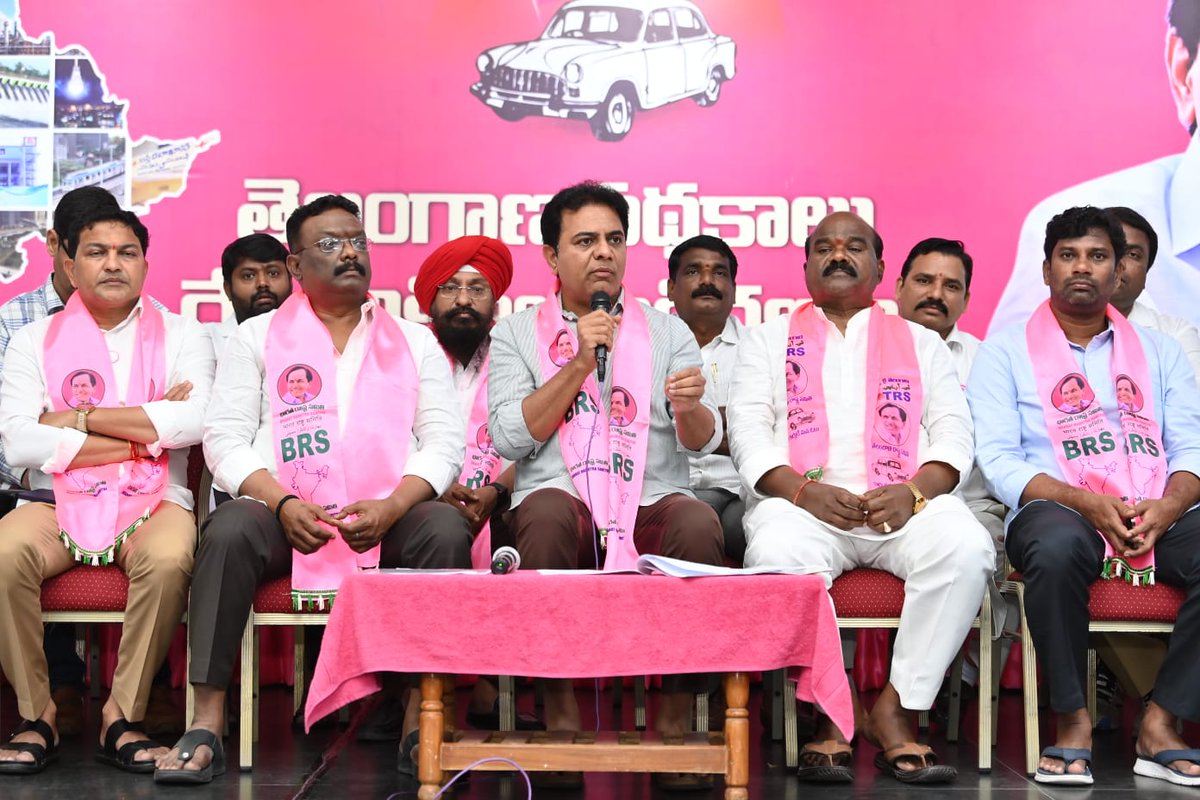 BTR_KTR's tweet image. తెలంగాణ భవన్ లో మీడియా సమావేశం నిర్వహించిన బీఆర్ఎస్ పార్టీ వర్కింగ్ ప్రెసిడెంట్, ఐటీ, పురపాలక శాఖ మంత్రి శ్రీ @KTRBRS