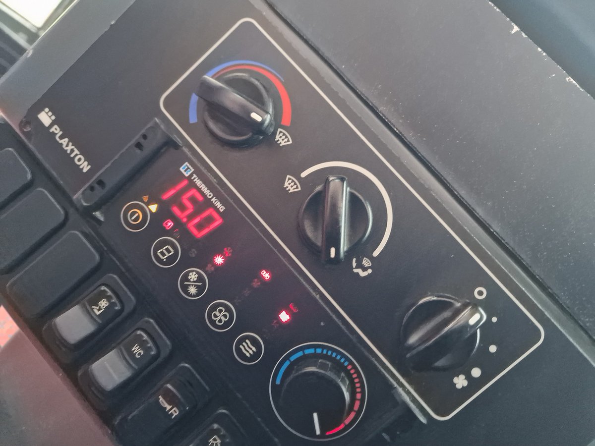 Hi 
<a href="/thermoking/">Thermo King</a>
 would you please have instructions for this HVAC panel as fitted to our 
<a href="/Plaxtoncoach/">Plaxton</a>
 and is there a way to understand why the yellow fault light is on?