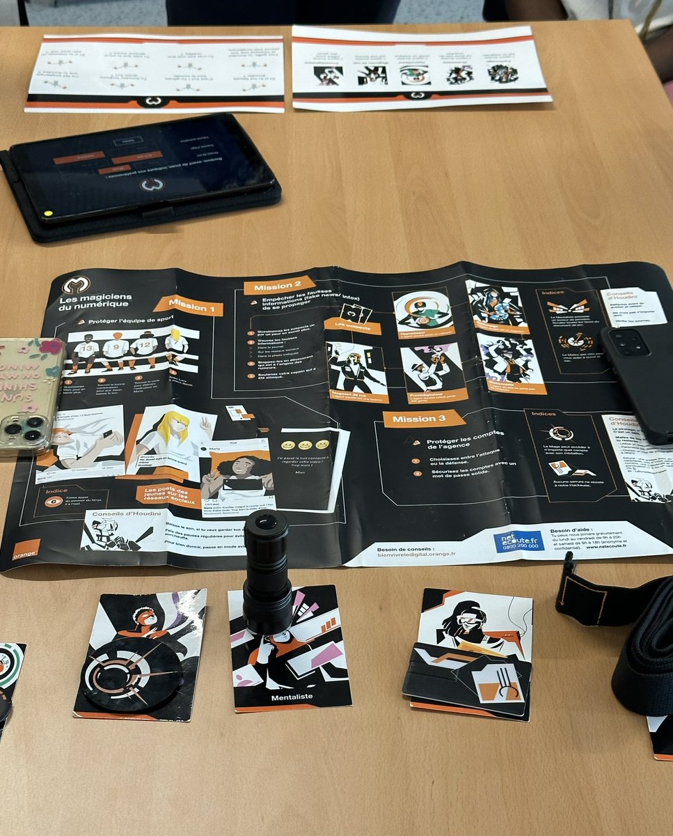 LavigneOlivier1's tweet image. Face au harcèlement et aux risques du numérique, @OrangeIDF se mobilise. Très heureux d’avoir pu assister ce matin à l’atelier « magiciens du numérique » avec les 6e du collège Albert Camus de Brunoy 91. 
👏 à l’équipe d’animation et à la direction du collège