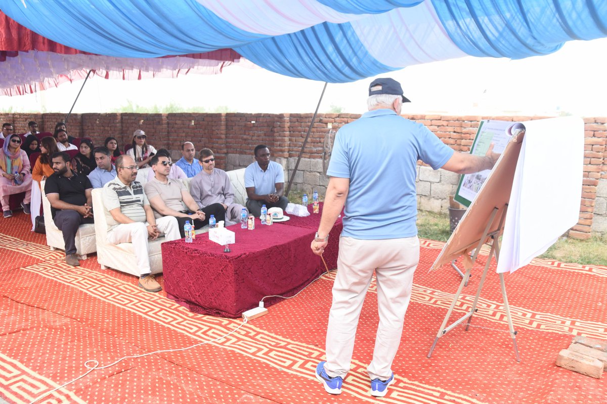 PRMSC_Official's tweet image. The World Bank Technical Team and PRMSC Staff conducted a field visit to the Village Gahi, Kalar Kahar, Chakwal to review the construction activities, and lessons learned during the engineering design.

#PRMSC #lgcd #worldbankpakistan #KallarKahar #Chakwal #punjab #Pakistan