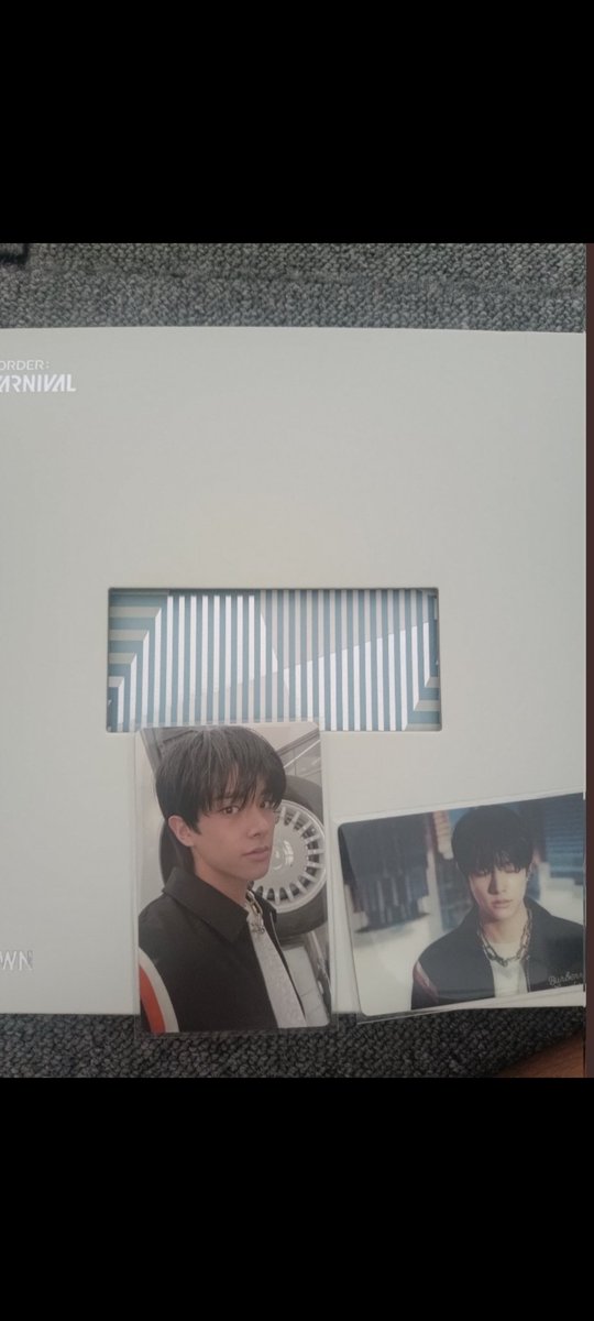 Phnyx_30's tweet photo. Extra Parcel!!

I ordered a Unsealed Border : Carnival Down ver and its actually surprising na its cheap and also has a minimal dents lang. kaya im so thankful na nahanap ko si seller @mingyues2 for this unsealed BC down🧎🧎🧎 it has a great packaging and accomodative seller!! https://t.co/COeI99PJ5A