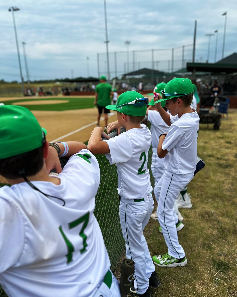 TigersBennett's tweet photo. Opening weekend at @2DsportsTN Memphis Youth Fall Challenge https://t.co/fFJey7fqVj