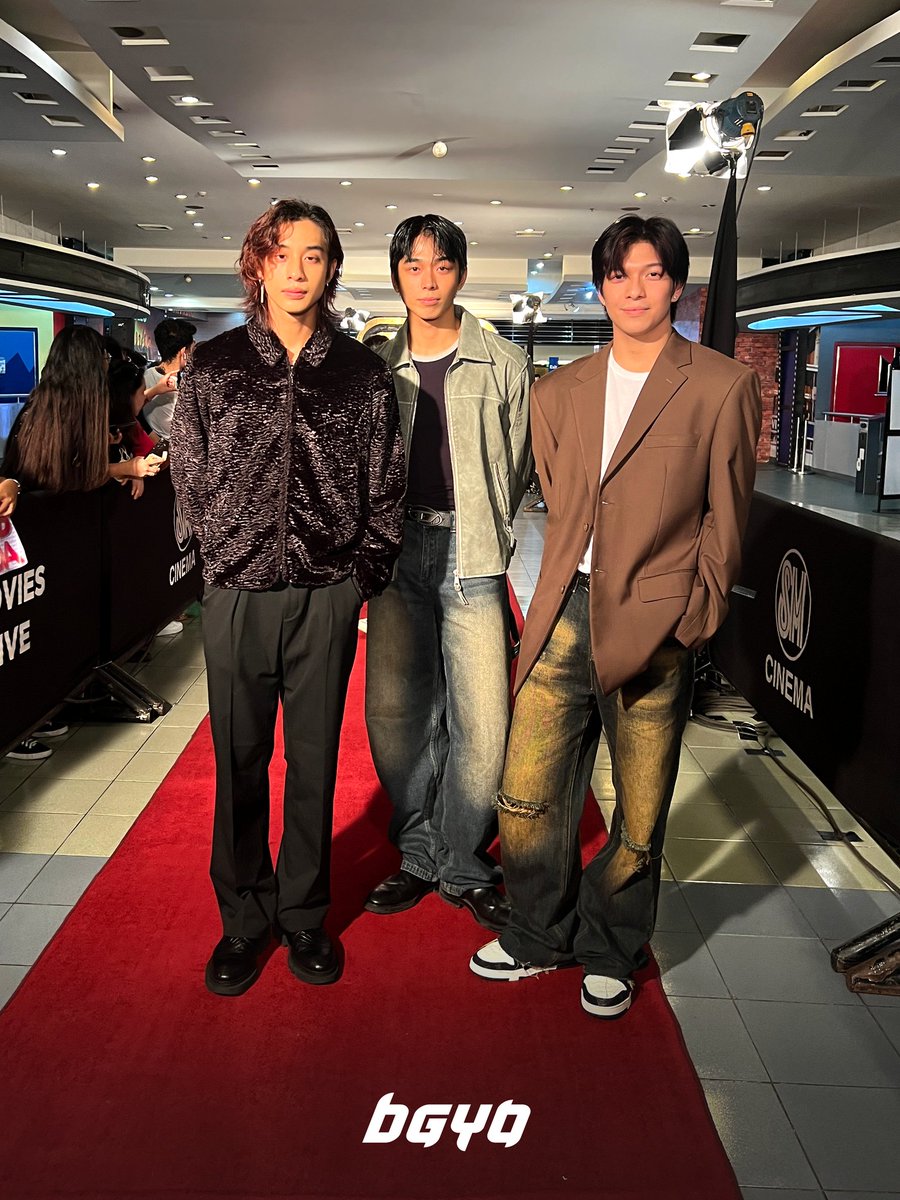 #BGYO | Our best boys will have a very good time at the premiere of 'A Very Good Girl’. 

Here's some snaps at the red carpet premiere at SM Megamall! ♠️ 

#AVeryGoodGirl in cinemas this September 27! 🎞️ 

#AVeryGoodPremiereNight