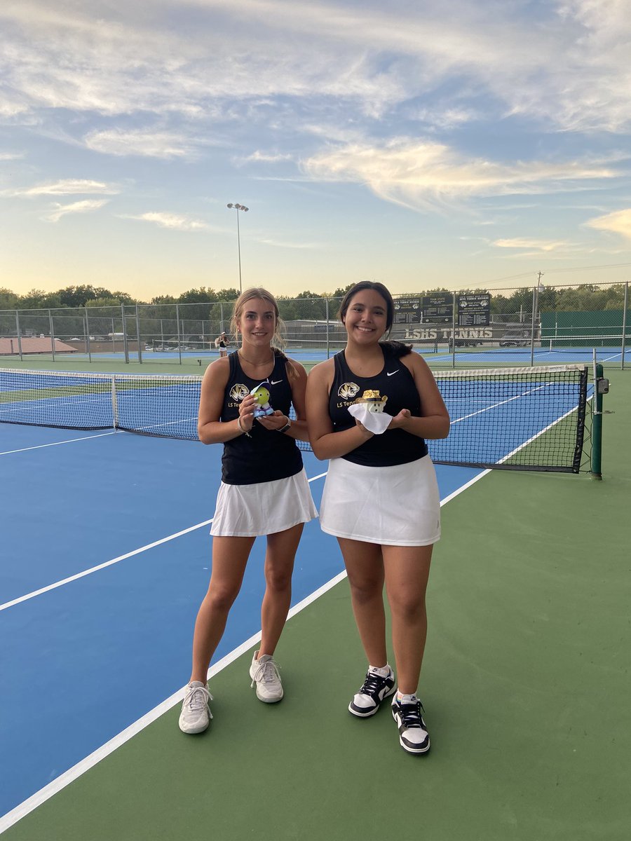 LSHS Girls Tennis tweet media