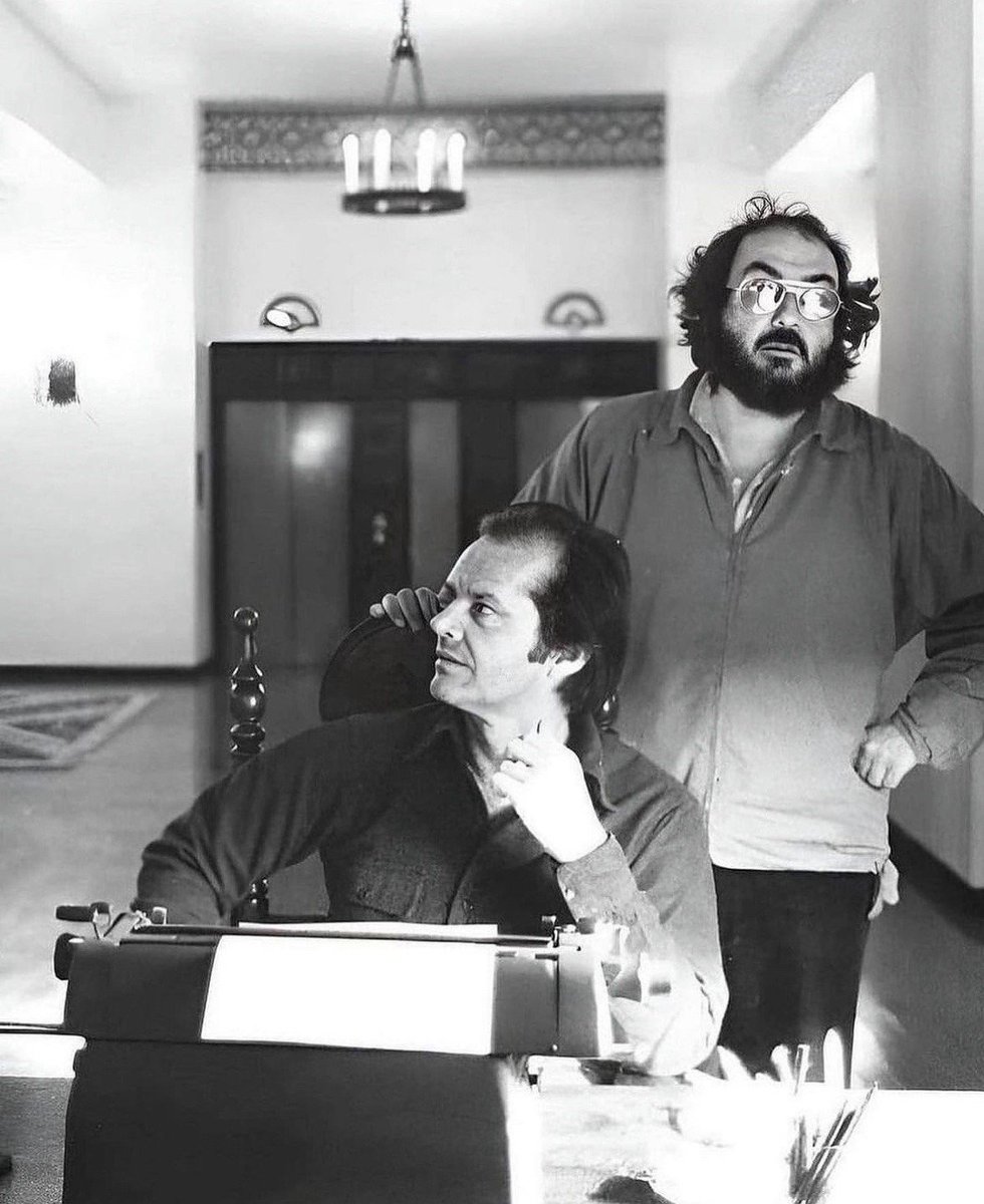 CinemaTruffaut's tweet photo. ATENCIÓ. Calendari i horaris definitius del cicle Kubrick:
-9OCT: Senderos de gloria (18.30 i 20.30h)
-16OCT: Lolita (20h)
-23OCT: Teléfono rojo (18.30 i 20.30h)
-6NOV: 2001 (18 i 20.45h)
-13NOV: La naranja mecánica (18 i 20.45h)
-20NOV: Barry Lyndon (19.30h)
(1/2) https://t.co/cAcY3hTfvb