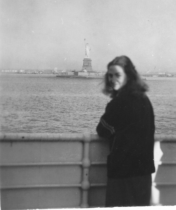 @casadedavid__ My Dad says my Mom was seasick and miserable the entire voyage and said the first time she smiled was when she saw the Statue of Liberty