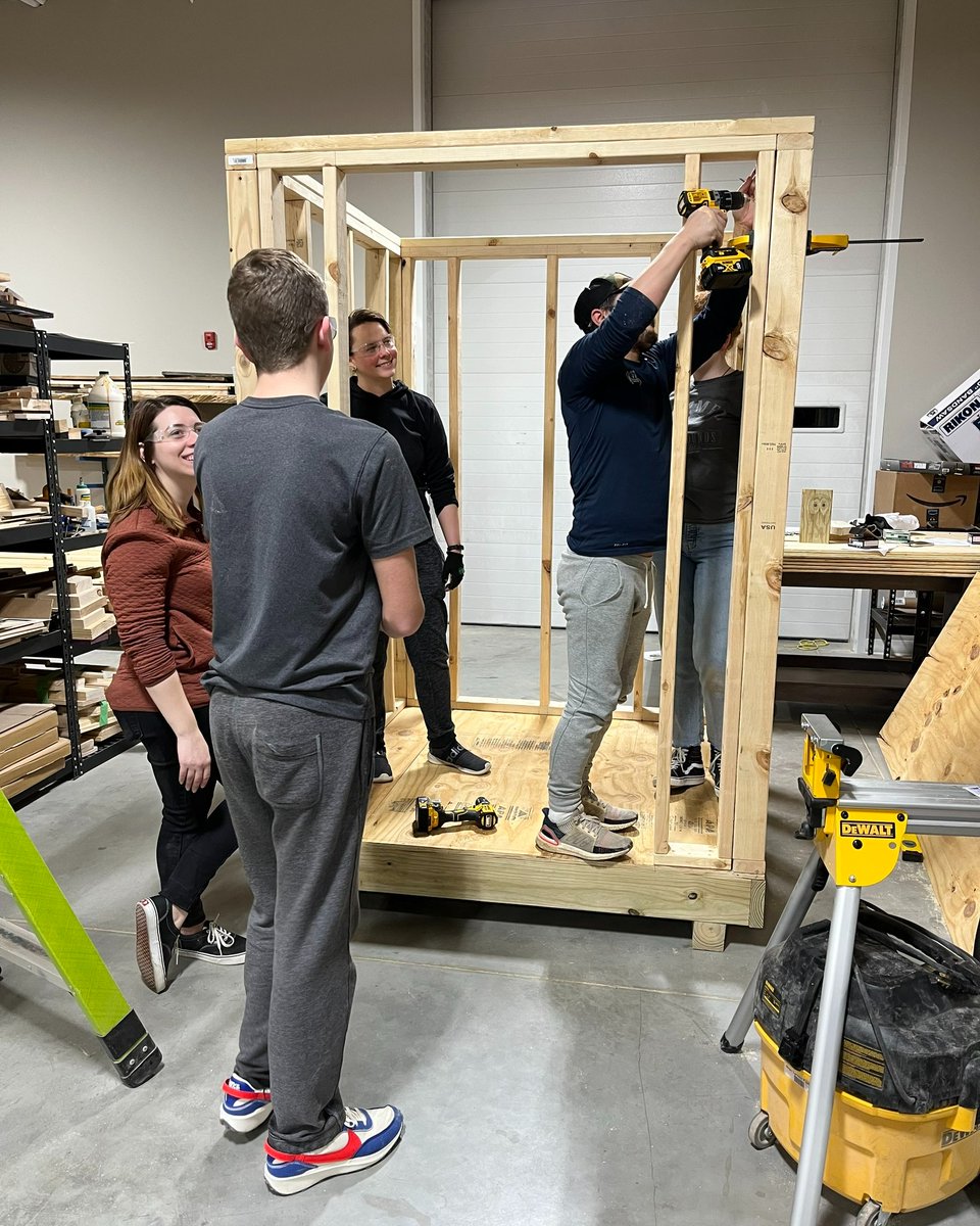 𝗘𝗡𝗧𝗥𝗘𝗠𝗔𝗞𝗘𝗥 𝗣𝗥𝗢𝗚𝗥𝗔𝗠 Spring classes begin October 23rd, snag your spot today for this 𝗙𝗥𝗘𝗘 program!

Information &amp; Registration - docs.google.com/forms/d/e/1FAI…