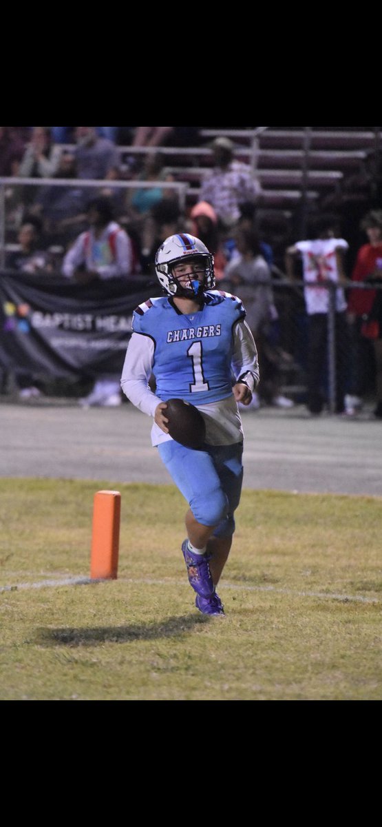 Charger Nation, Raymond Cornish is up for Wave 3's Player of the Week! Be sure to vote for him using the link below! ⚡️🏈
wave3.com/2023/09/25/pol…