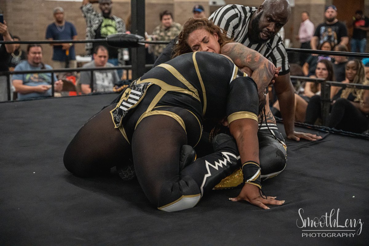 RuthlessLaLa's tweet image. Them: Lala how flexible are you??
Me:
#FlexibilityIsKey😁