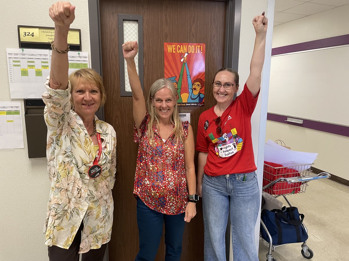 cfa_cpp's tweet image. Some of the awesome faculty we talked to while hall walking on campus yesterday #solidarity @CFA_United