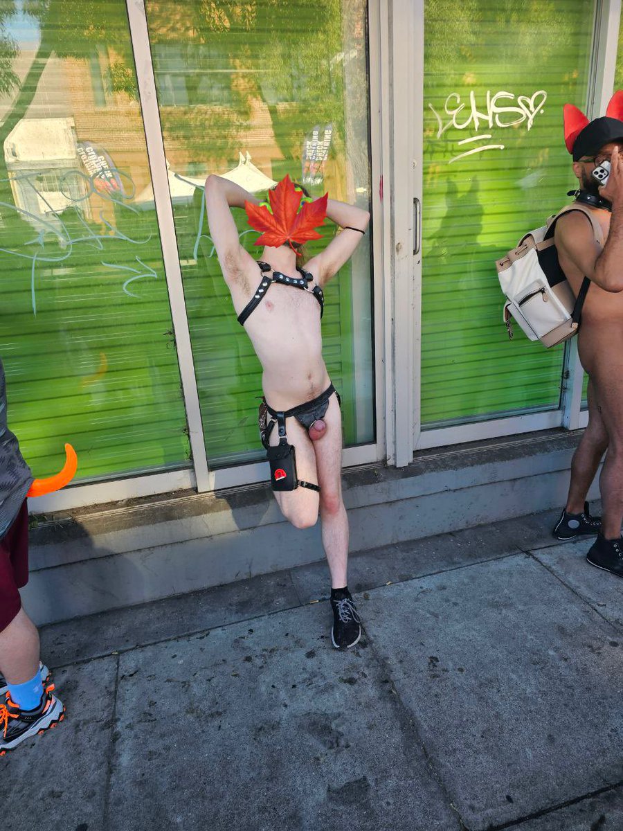 Folsom 2023! Had a blast! Met some cute diaper boys!