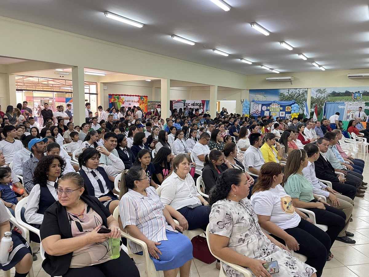 GBoqueron's tweet photo. ¡MULTITUD DE ALUMNOS  EN LA FIESTA DE LA  EDUCACIÓN, CULTURA Y MÚSICA EN BOQUERÓN!
 
La Gobernación de Boquerón es sede de la Segunda Edición de la Fiesta de la Educación, Cultura y Turismo. Dos días de fiestas educativas donde se exponen proyectos institucionales. https://t.co/BancLQUj31