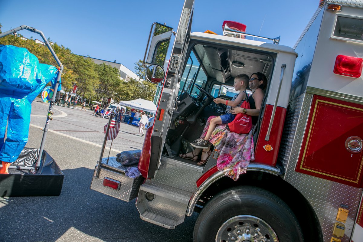 Mark your calendars! #SBUCommUniversity Day has been rescheduled to Saturday, October 14th. This FREE family-friendly event will be a day of hands-on activities, fun entertainment, health screenings, and more. We hope to see you there! <a href="/StonyBrookMed/">Stony Brook Medicine</a>