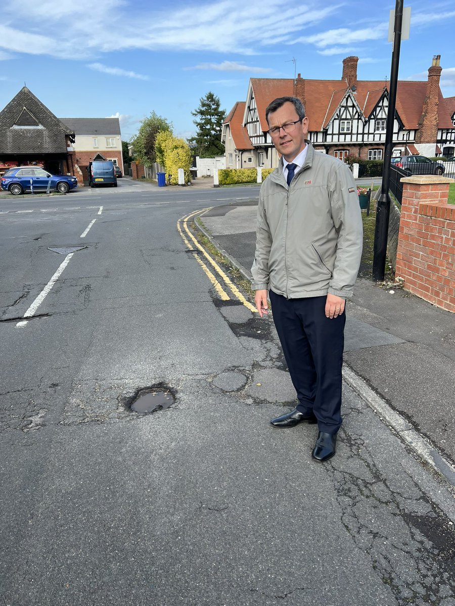 Fletcher4Mayor's tweet photo. OUT AND ABOUT ROSSINGTON
After a very rainy meeting in #Dunscroft this morning I spent some time this sunny afternoon in #Rossington with the new Thai takeaway. I spotted a nasty pothole on Kestrel Drive. Another one to be reported to @MyDoncaster!
#Doncasterisgreat https://t.co/Uele5NyPP7