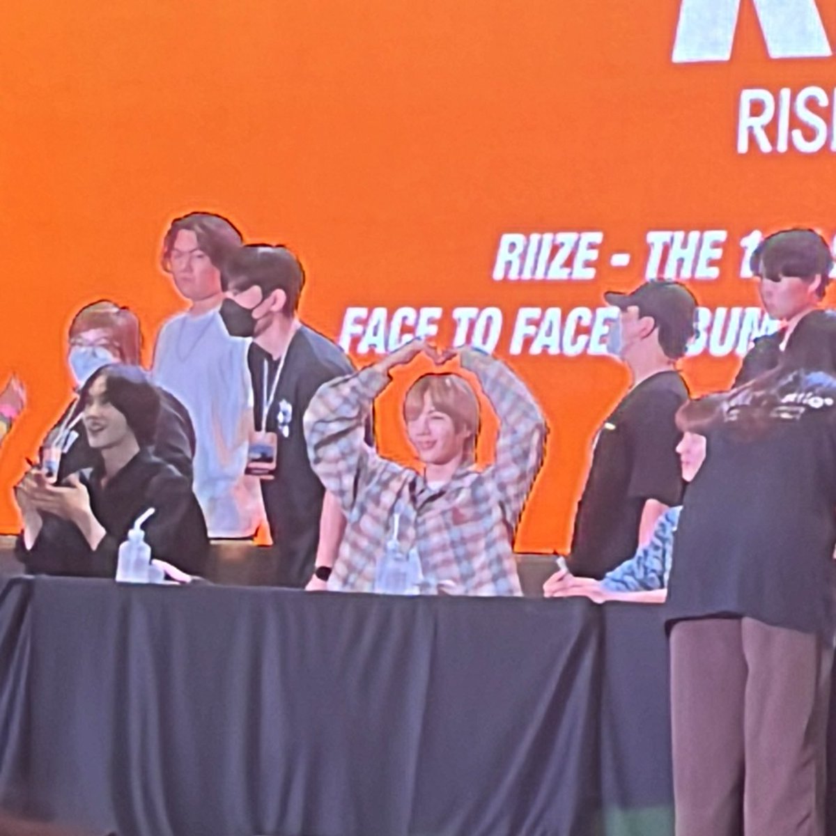 mayrinmei's tweet photo. Memories x RIIZE 🧡 https://t.co/sM37nFcC2U