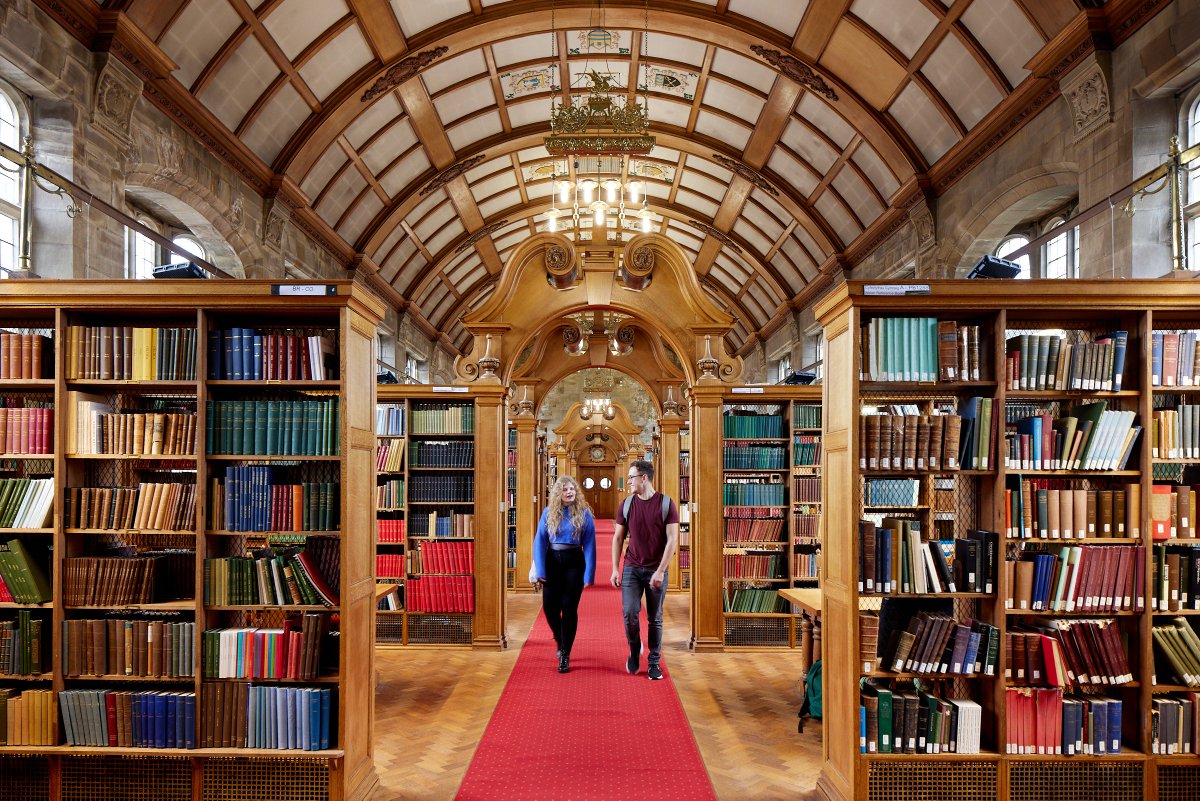 BangorUni's tweet photo. Find us a more beautiful library... 📚

📸 The Welsh Library / Shankland Reading Room

The Welsh Library was named after Thomas Shankland who was a member of the library staff at the University between 1905 and 1925.
 
#BangorUniversity https://t.co/spB41hdxTt