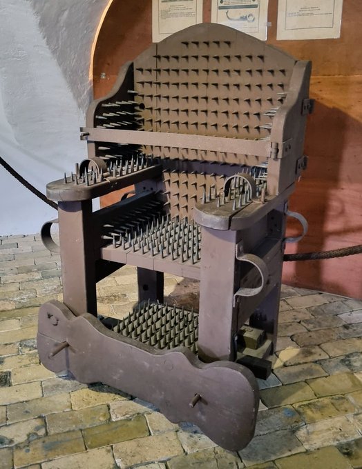 This couldn't be so useful 😈 https://t.co/bZj3O7LHiO<a href="/tag/footfetish"class="tags"><span>#footfetish</span></a><a href="/tag/feet"class="tags"><span>#feet</span></a><a href="/tag/toes"class="tags"><span>#toes</span></a><a href="/tag/sandals"class="tags"><span>#sandals</span></a>