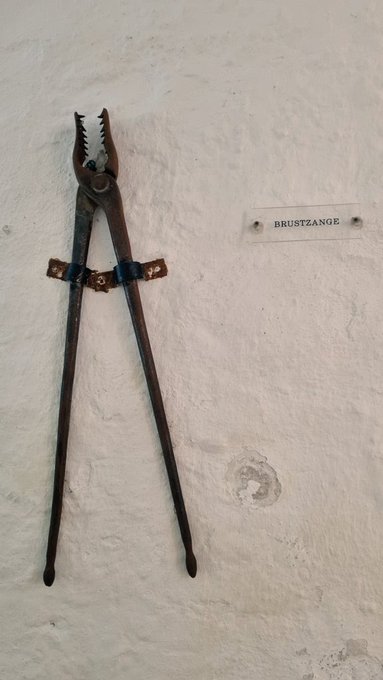 This couldn't be so useful 😈 https://t.co/bZj3O7LHiO<a href="/tag/footfetish"class="tags"><span>#footfetish</span></a><a href="/tag/feet"class="tags"><span>#feet</span></a><a href="/tag/toes"class="tags"><span>#toes</span></a><a href="/tag/sandals"class="tags"><span>#sandals</span></a>