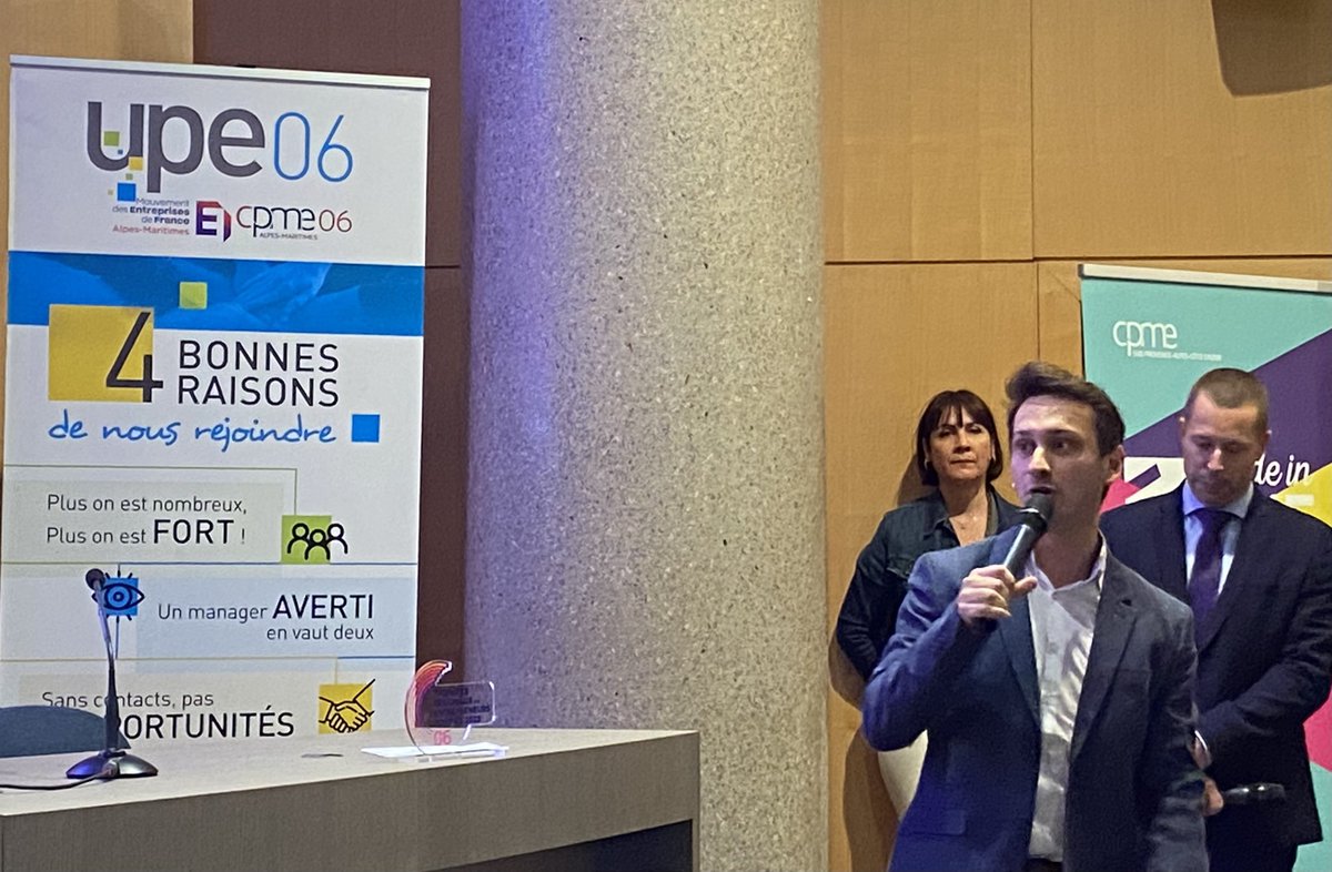 NiceMatinEco's tweet photo. Dernier prix, celui de la #Persévérance des #Trophées des #EntrepreneursPositifs06 est attribué à #Deepsy dirigé par Even Adeny.  Sa startup développe des tests psychologiques destinés aux professeurs du recrutement et de la santé mentale.

@CPMESUD https://t.co/NSghyJoYFO