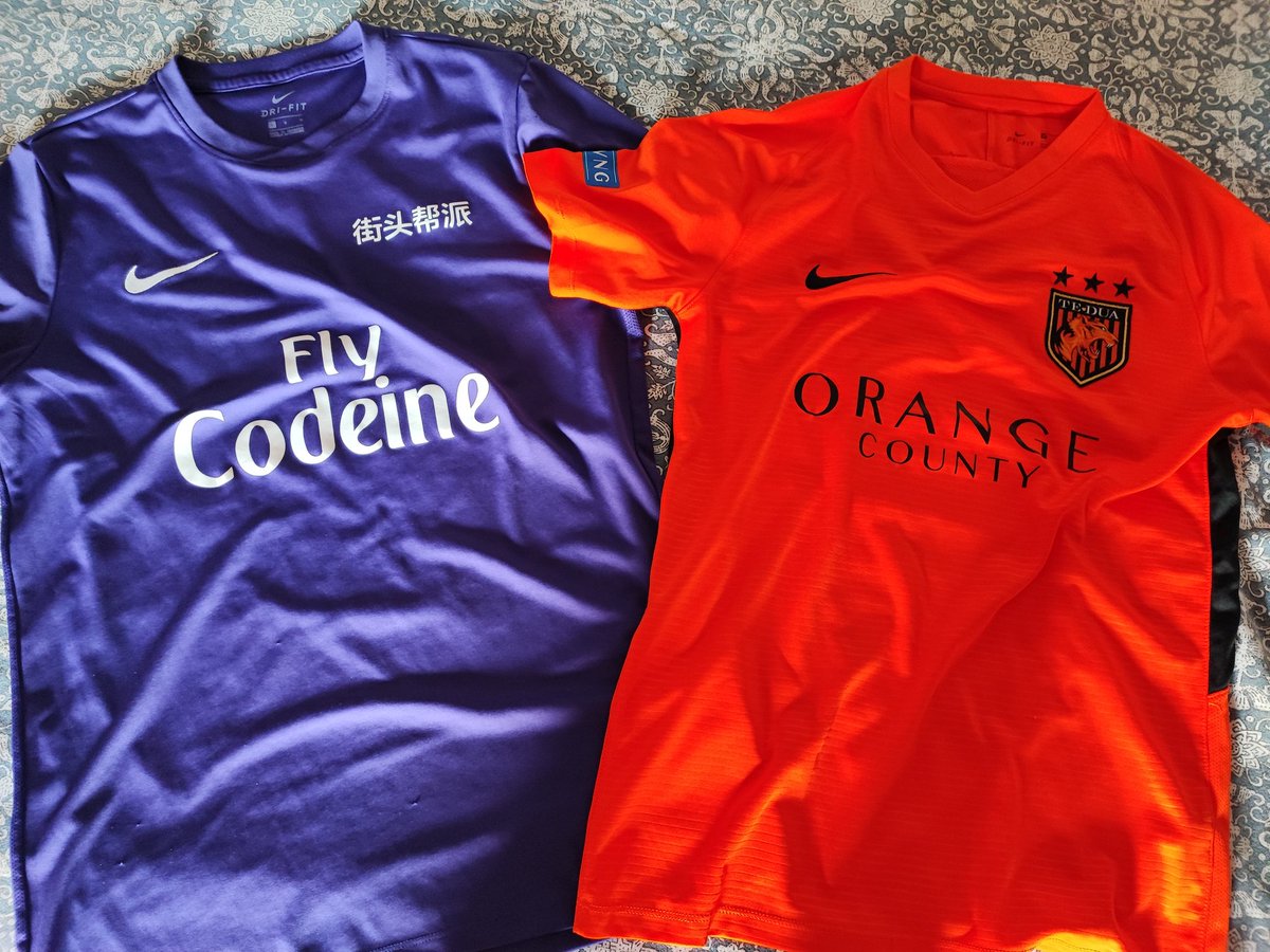 Quell'irrefrenabile bisogno di trovare una ragazza con cui matchare le maglie Fly Codeine e Orange County