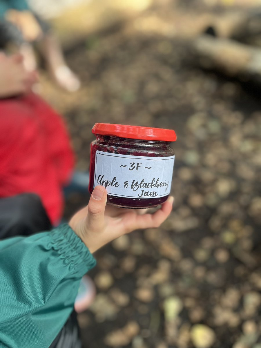 Miss Fish tweet media