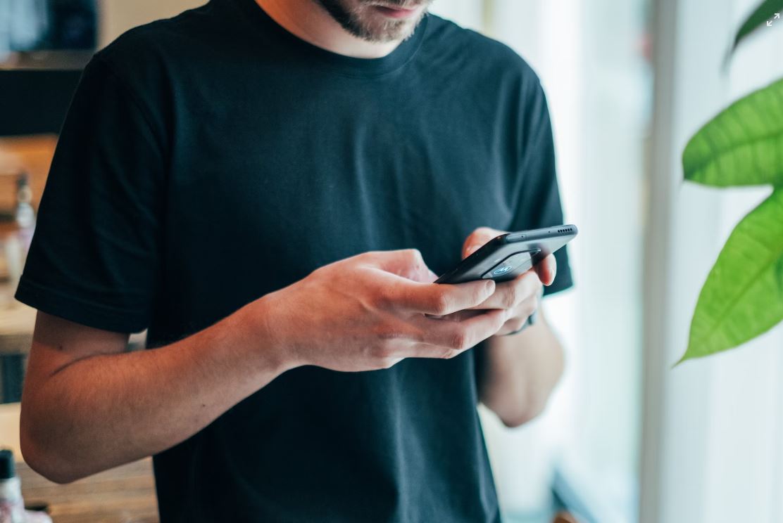 AudianCares's tweet photo. At Audian, we offer SIP Trunking in addition to VoIP. The result is faster phone service for your teams and better connections - both out of-state and internationally.  Cheers to the Internet; it's that easy. https://t.co/0vlsuOG9H0