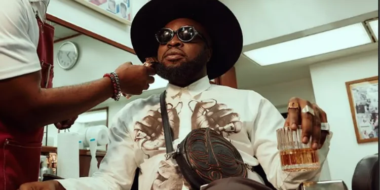 GhStandard's tweet photo. Hennessy partner M.anifest to celebrate Hip Hop’s 50th anniversary #GhStandard
Read more on ghstandard;
https://t.co/3nKMkdw6zN https://t.co/Vu66OrVKop