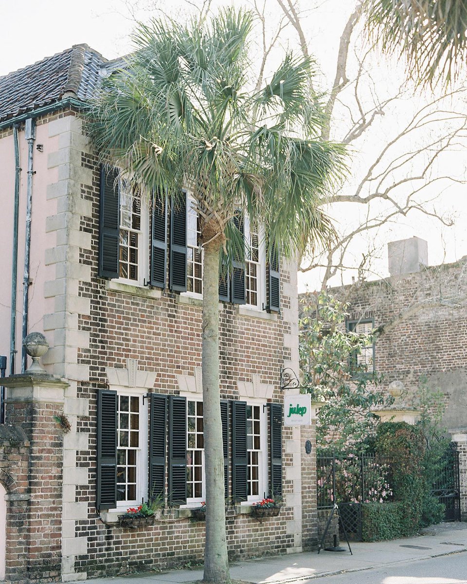 RichardPhotoLab's tweet photo. Charleston details by @davidabel.co
Shot on #fujifilm @fujifilm_profilm
.
.
.
#richardphotolab #davidabel #filmlab #analog #shootfilm #filmphotography #shotonfilm #prophotolab #profilmlab #filmforever #filmfeed #filmtones #filmprocessing #grainisgood #ishootfilm https://t.co/apEhie79UZ